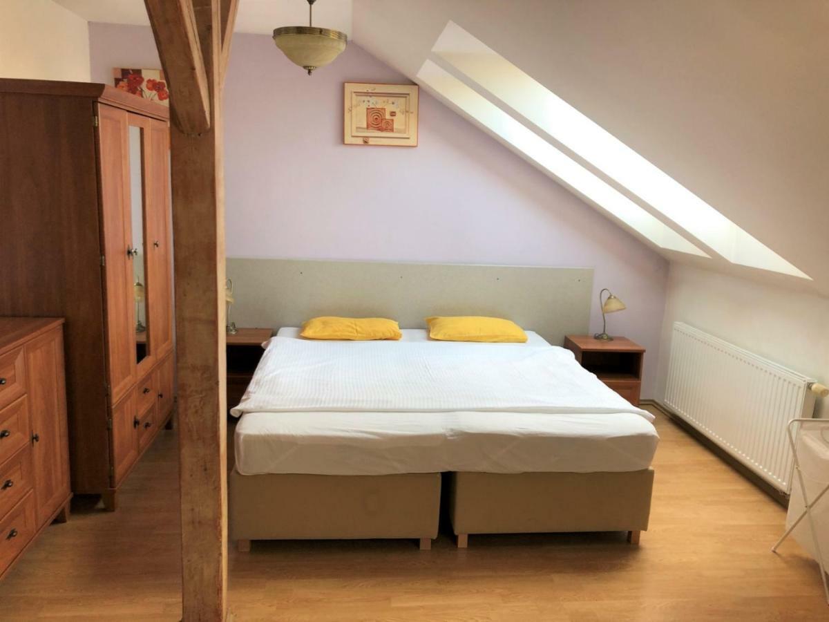 Zahrebska 4*